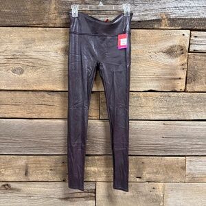 NWT Spanx Faux Leather  legging, wine, size large
